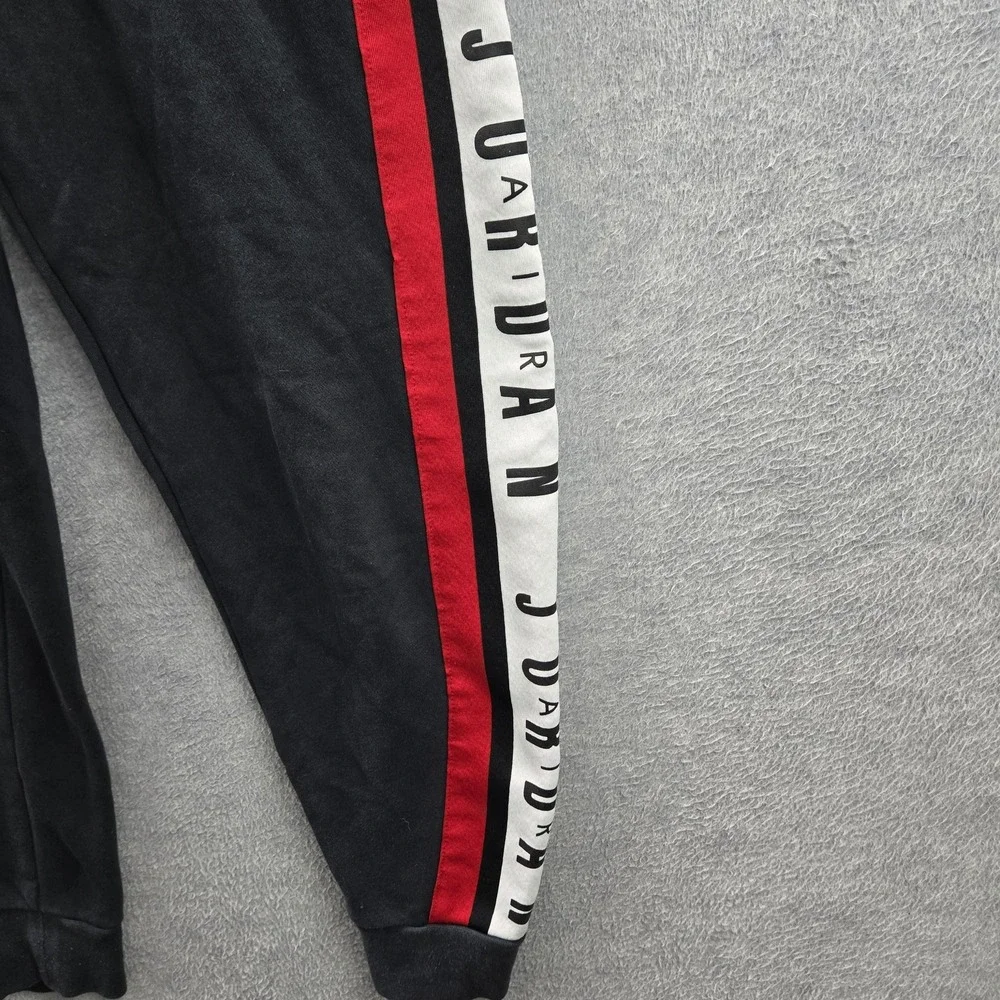 Jordan‎ Men Activewear Pants S Black Embroidered Sweatpants Colorblock Fleece